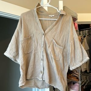 Cropped-ish button up